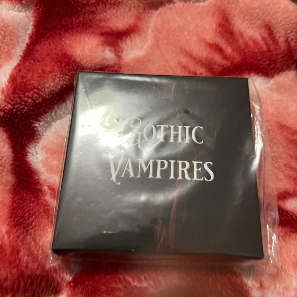 Fairyloot coaster with The gothic vampire theme